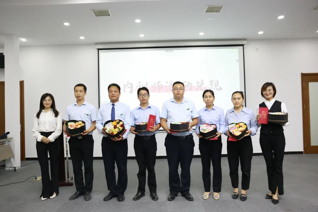 致敬師匠，感念師恩 | 隆泰物業(yè)2022年教師節(jié)主題活動(dòng)(圖3)